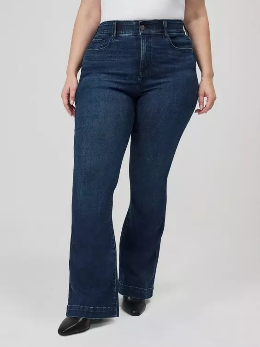Torrid Bombshell Flare High-Rise Dark Blue Women's Jeans 90s Revival Casual Chic